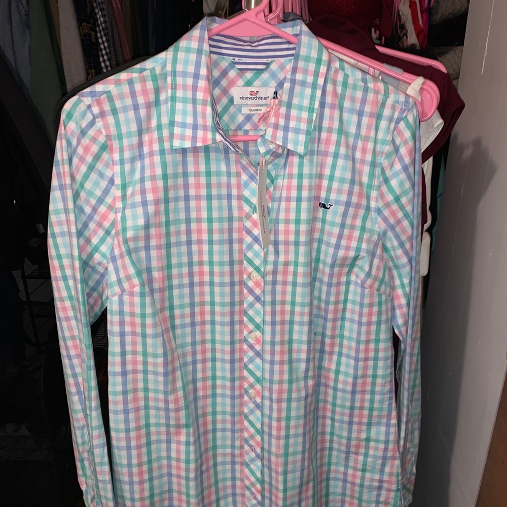 Vineyard Vines NWT Button Down Women’s